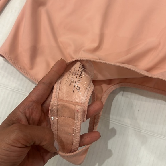 NWOT FREE PEOPLE Va Va Voop Long Sleeve
Bodysuit / Heart Haze Size M - Picture 13 of 15